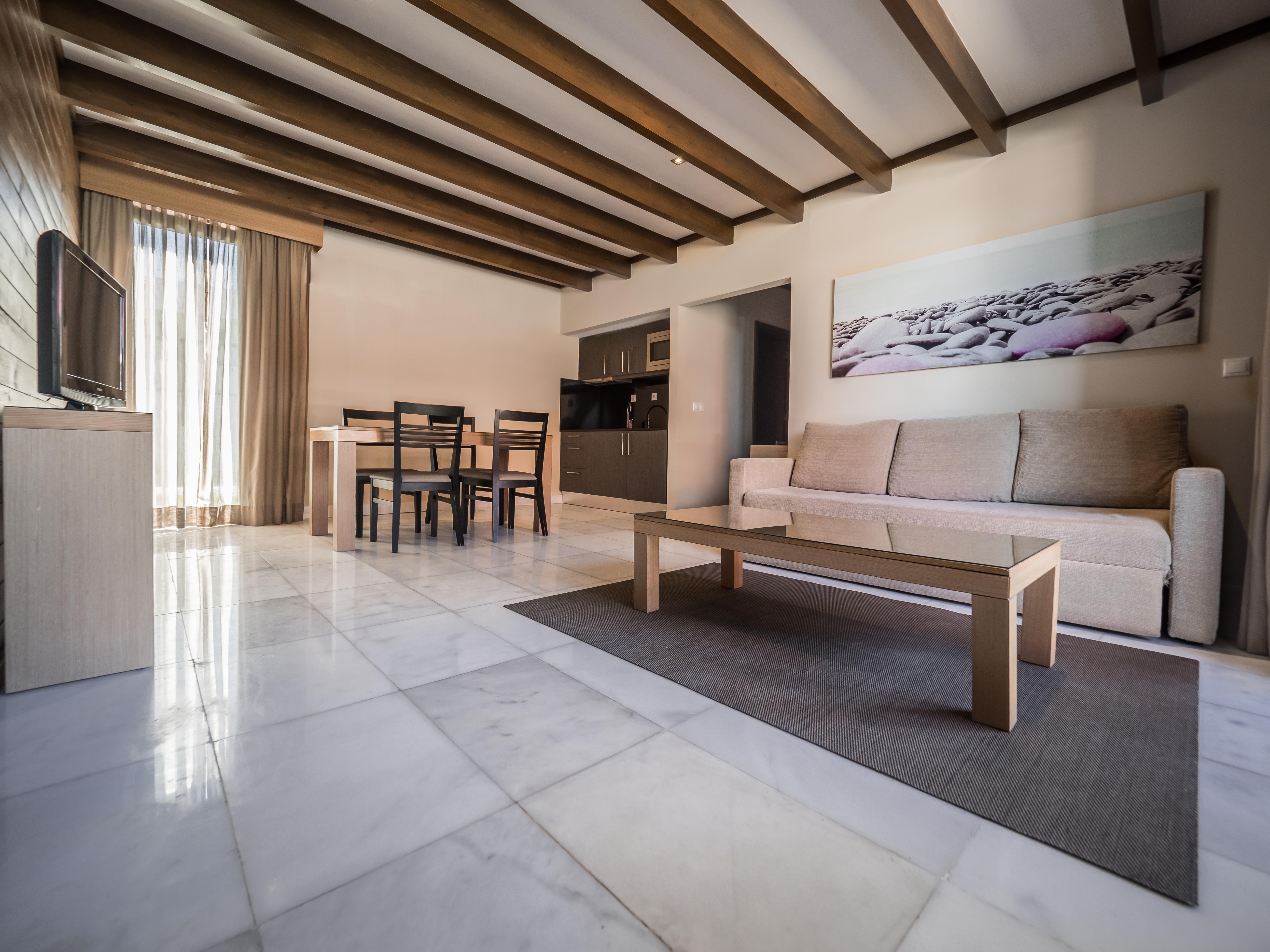 Topazio Vibe Beach Hotel & Apartments - Adults Friendly Albufeira Kültér fotó